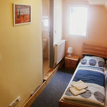 Horska Plzenka Dağ evi Pernink