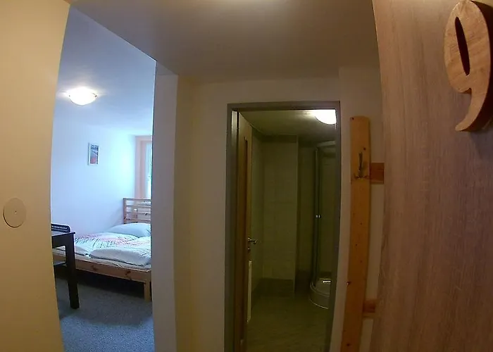 Horska Plzenka Alpesi faház Pernink